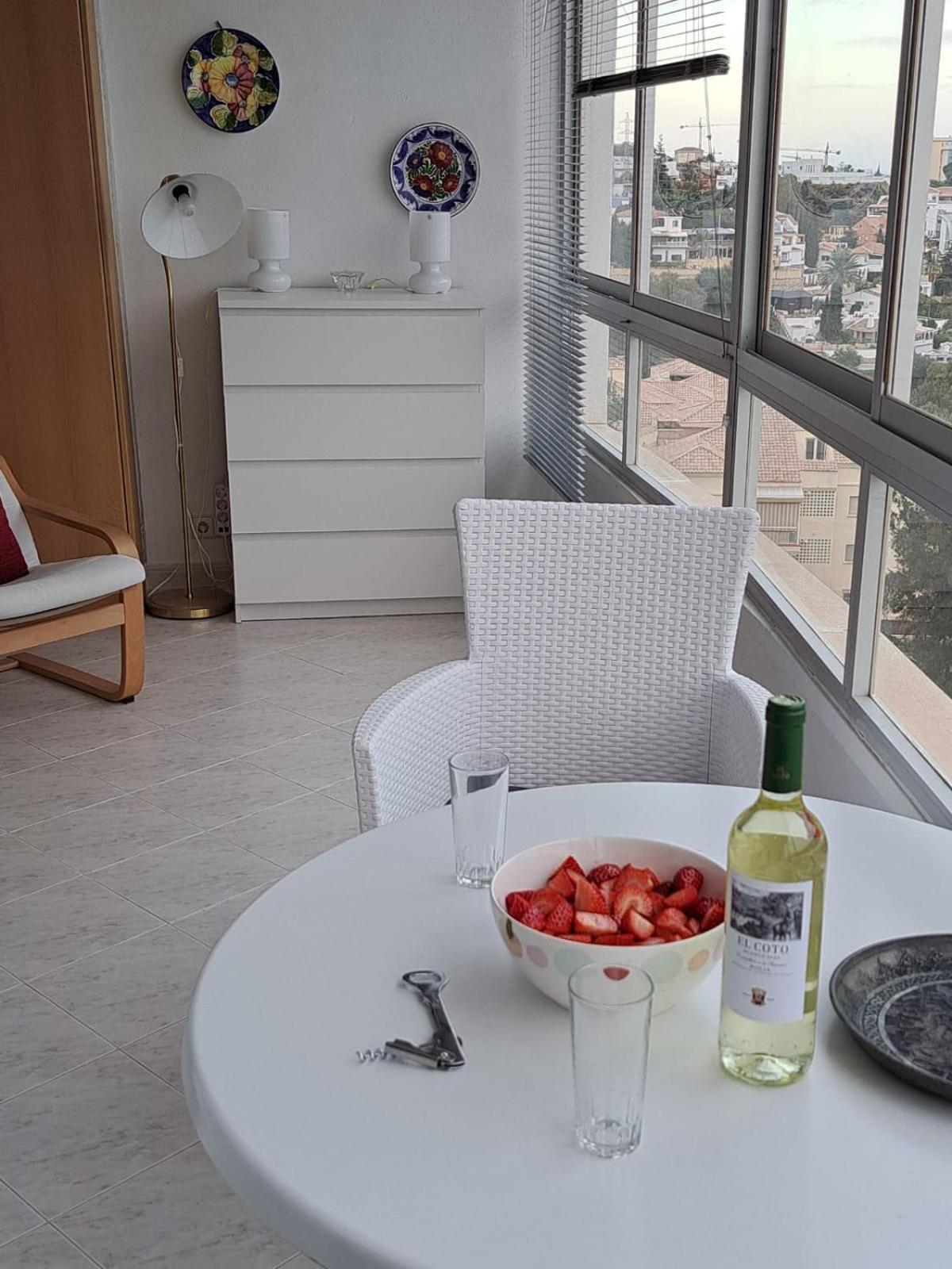One Bedroom 7Th Floor Apartment With Amazing Views فوينخيرولا المظهر الخارجي الصورة